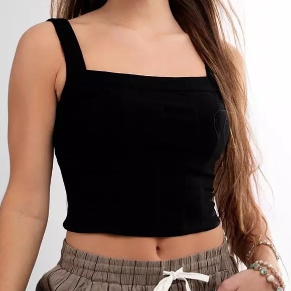 Tops - Free People‎ Black Scarlett Cropped Tank Top Size M
